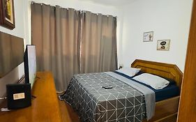 MARAVILHOSO QUARTO E SALA até 4 PESSOAS NO LEBLON na Av ATAULFO DE PAIVA